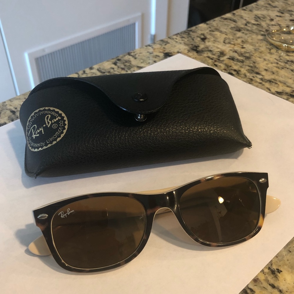 Tortoise Shell Ray Bans